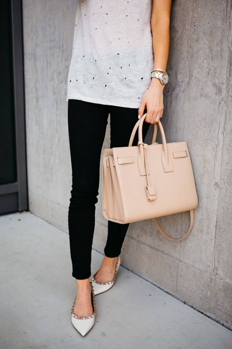 Valentyno_Rockstud_Patent_White_Ballerina_Flats_For_Women_With_Original_Box_And_Carry_Bag