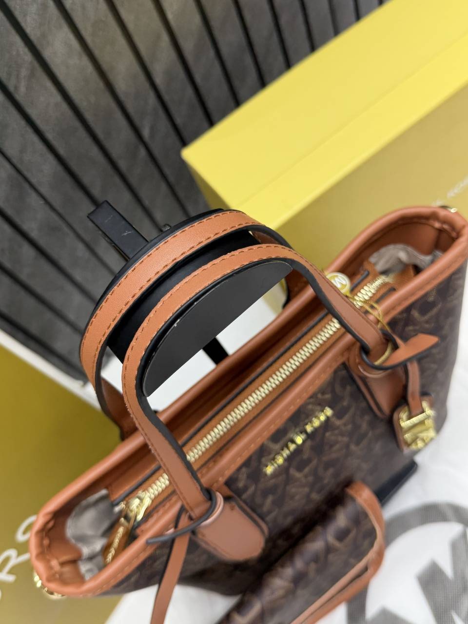 Michael Kors CB 1719 Eliza Small Tote With Wallet Original Box CarryBag & DustCover