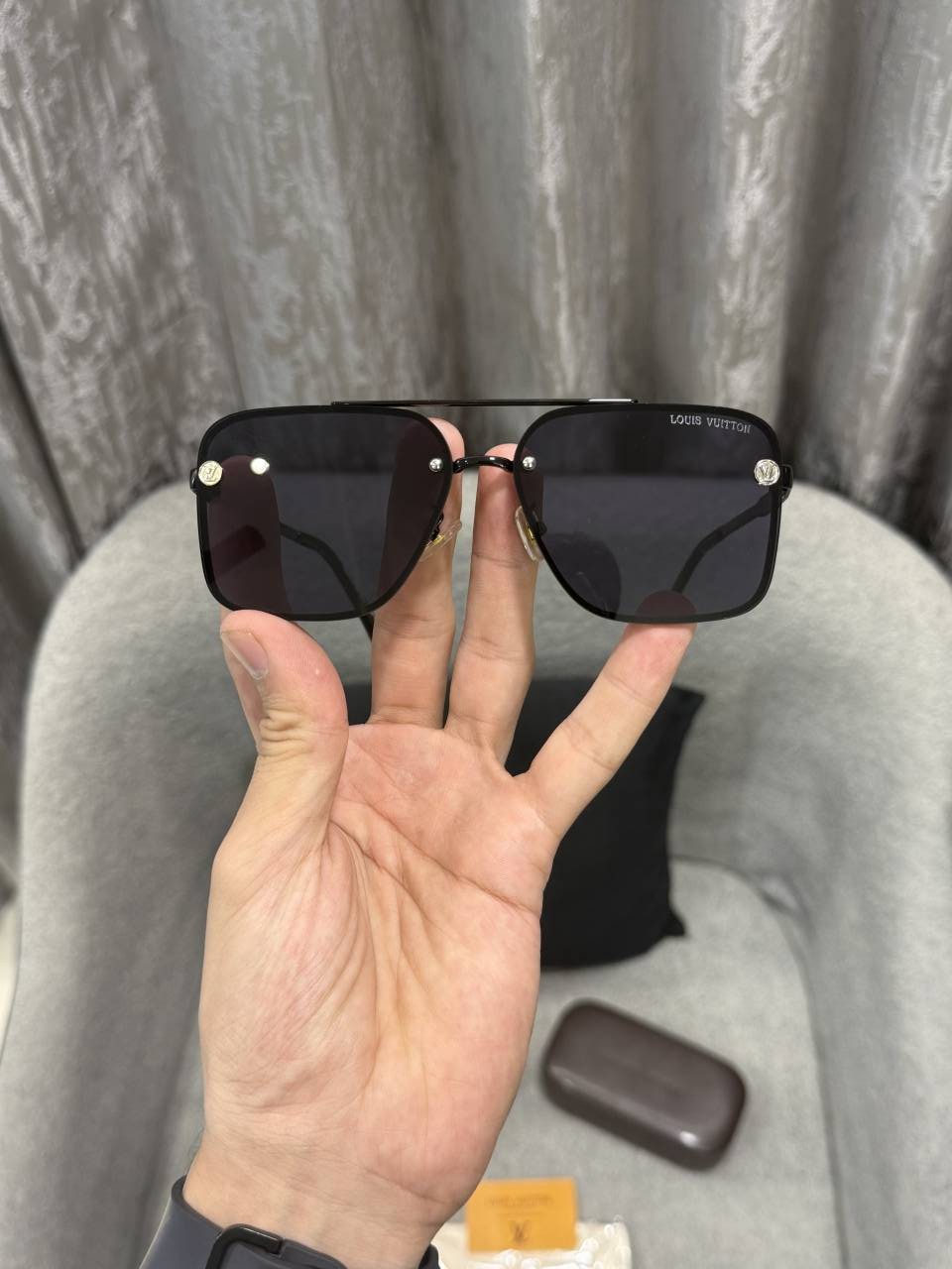 Loius Vutton 22286 Premium sunglass