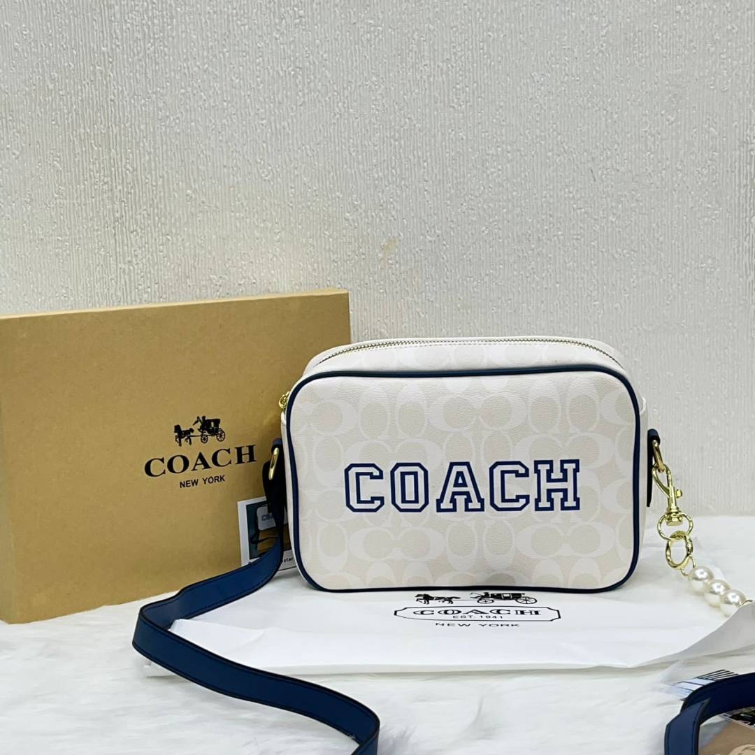 Coacch Camera On Sale No Return White Mono With Box