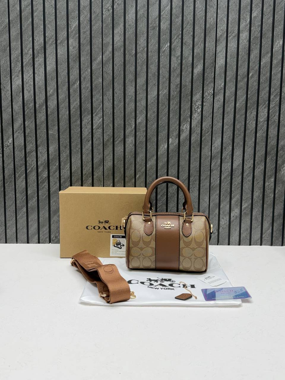 Coacch Rowan Mini Apricot-Brown With OriginalBox DustCover