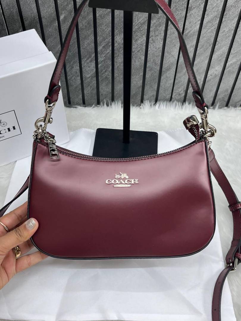 Coach_Teri_Wine_ShoulderBag_With_OriginalBox_DustCober
