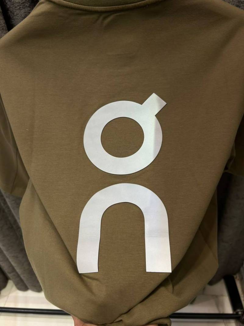 On Cloud IMPORTED STORE ARTICLE T SHIRT