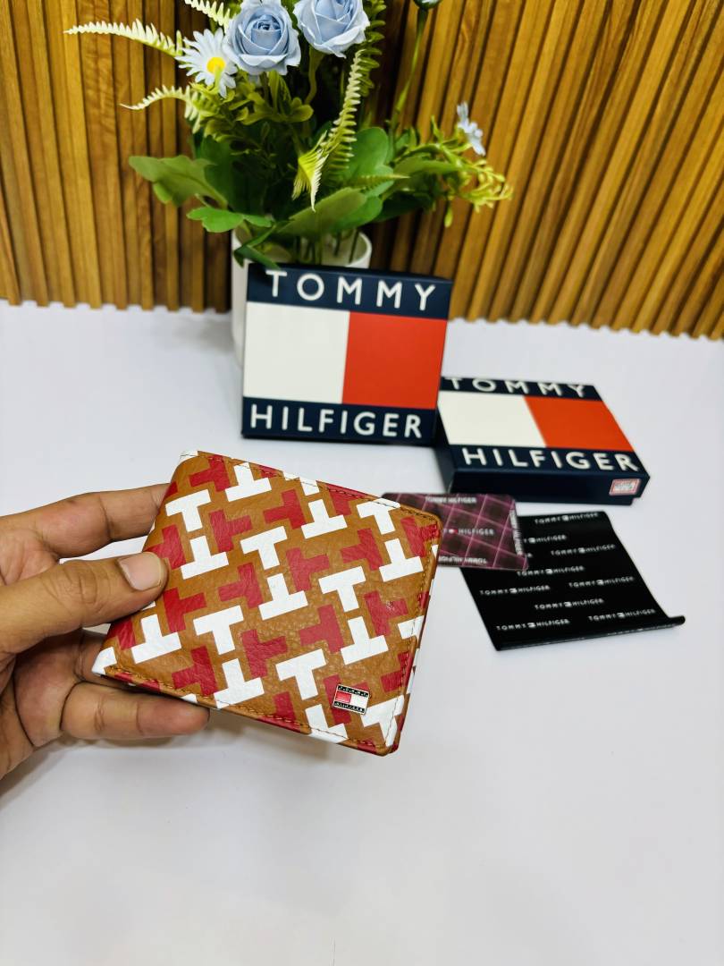 116 TOMMY HILFIGEER PREMIUM QUALITY WALLET