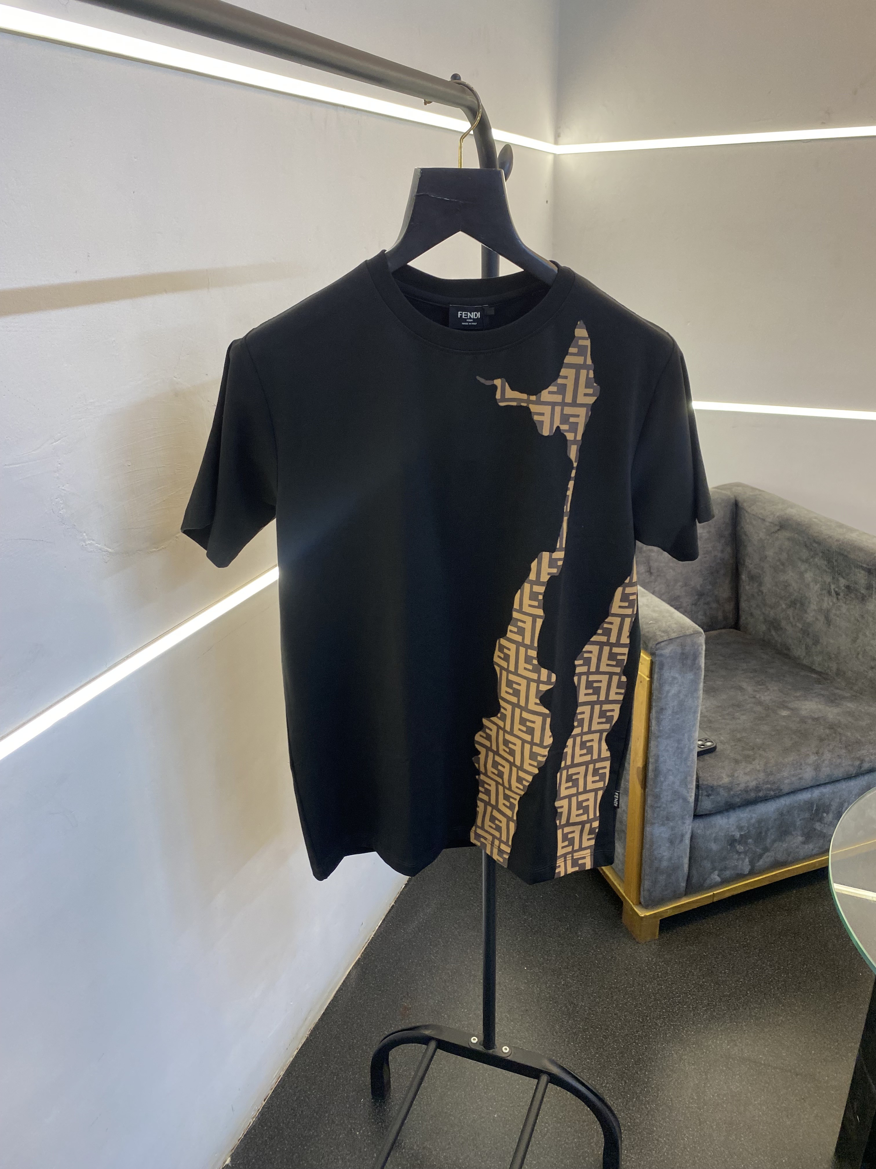 Fendi roma monogram leather patch round neck tshirt black