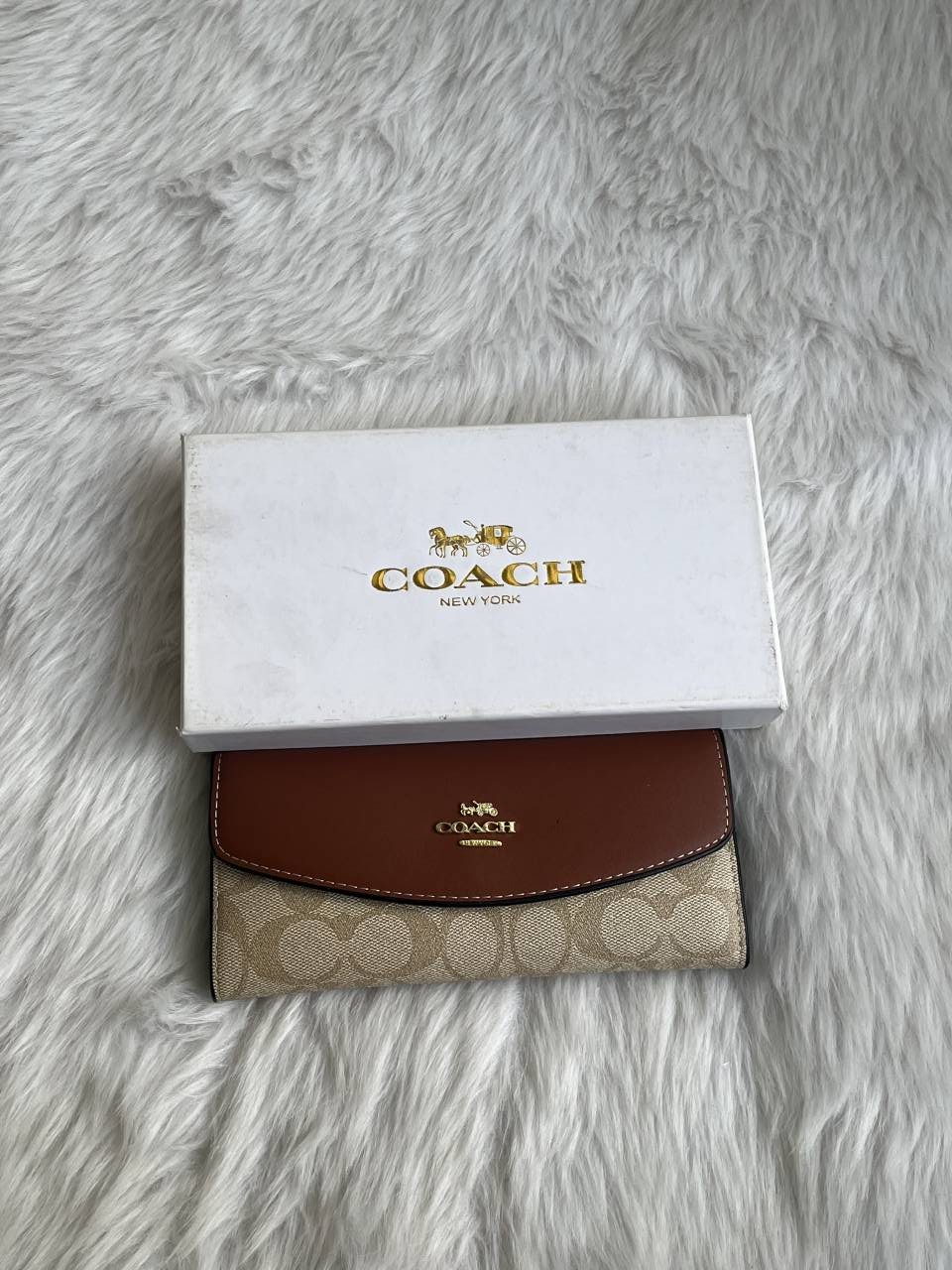 Coatch_124_Trifold_Wallet_With_OriginalBox
