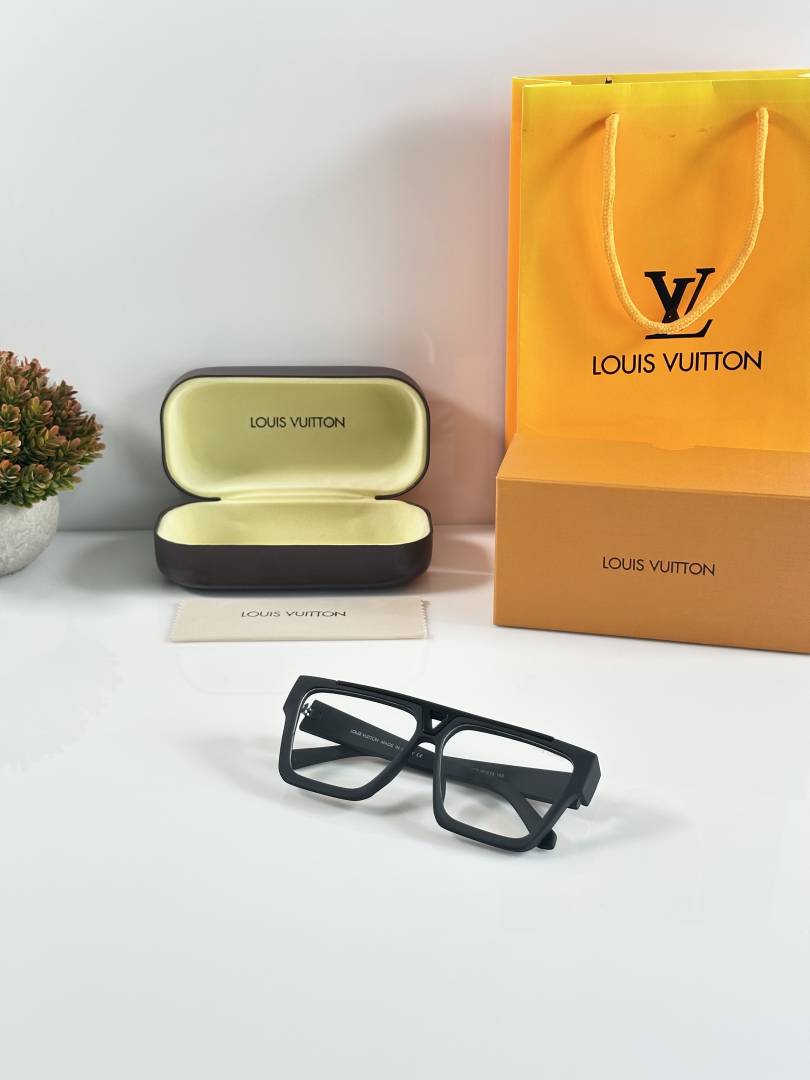 LV 1502 Black Frame