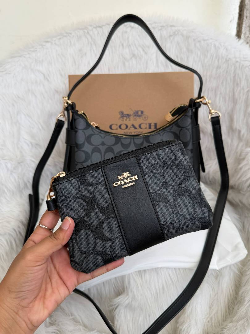 Coacch 02 Laurel Hobo Shoulder Combo With Wristlet Wallet Original Box Packing