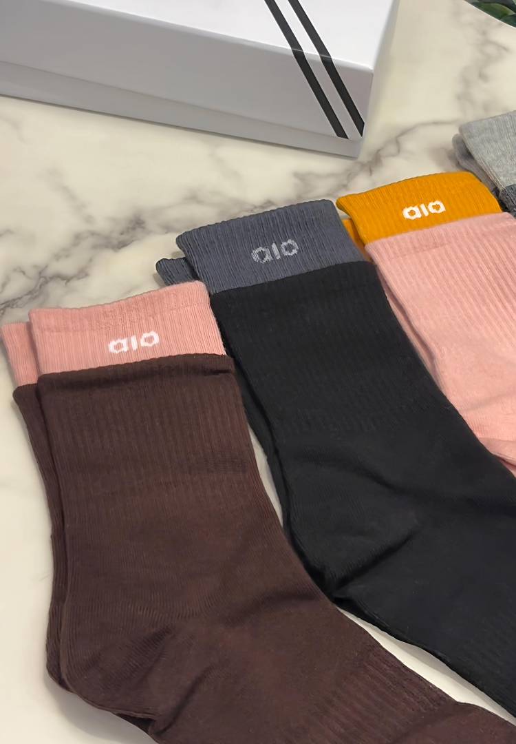 Alo IMPORTED SOCKS 5 PLEASE SET