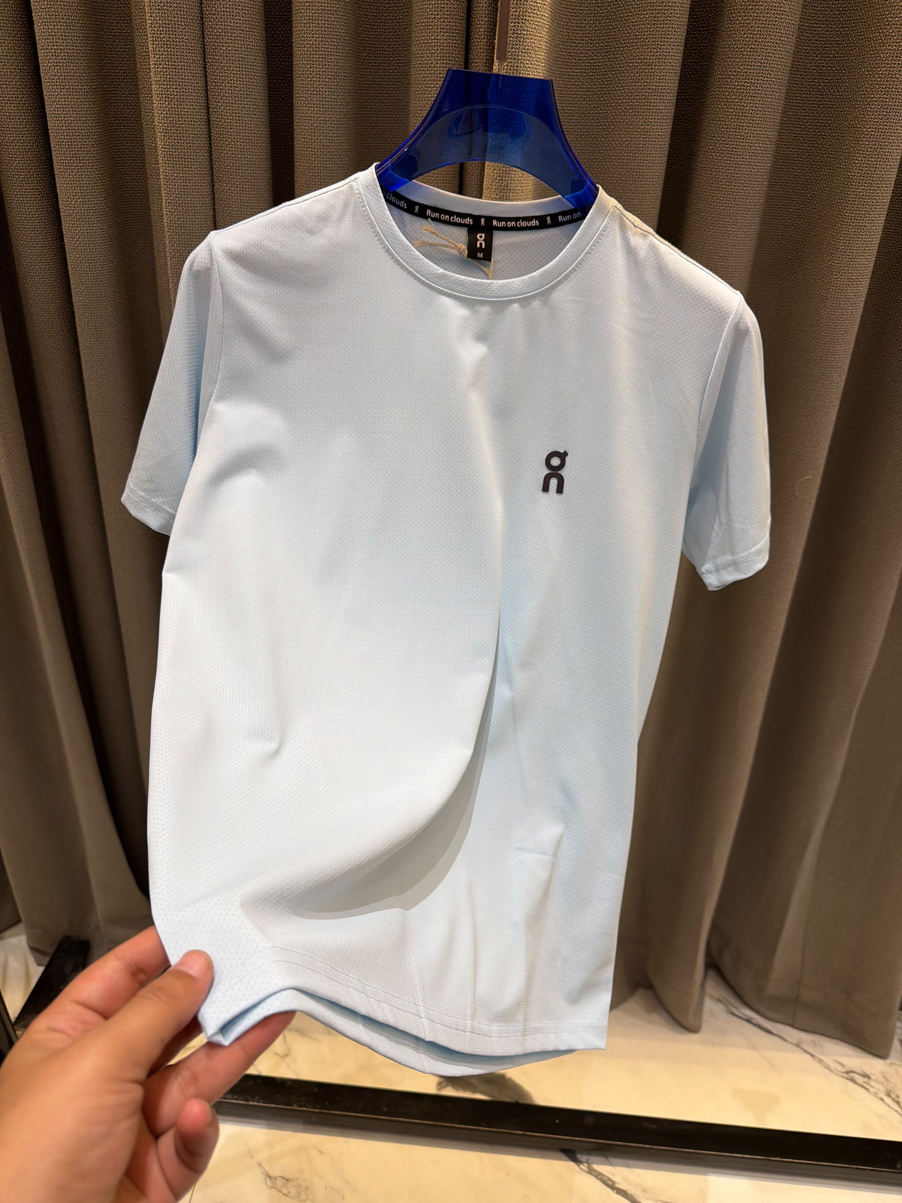 On Cloud Round Neck T-shirt Sky Blue