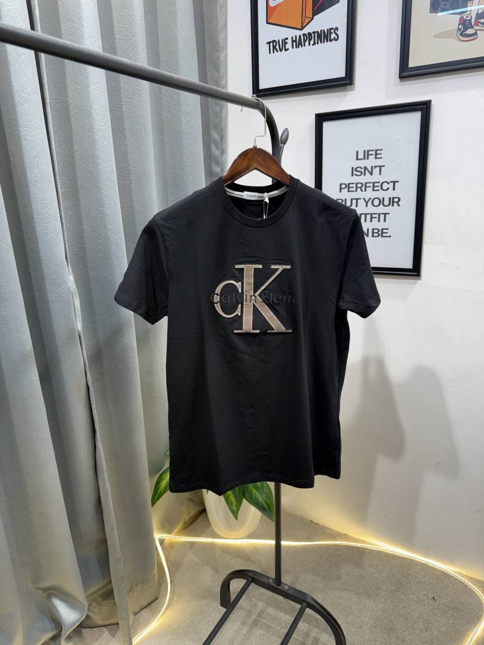 Calvin klei imported round neck tshirt black