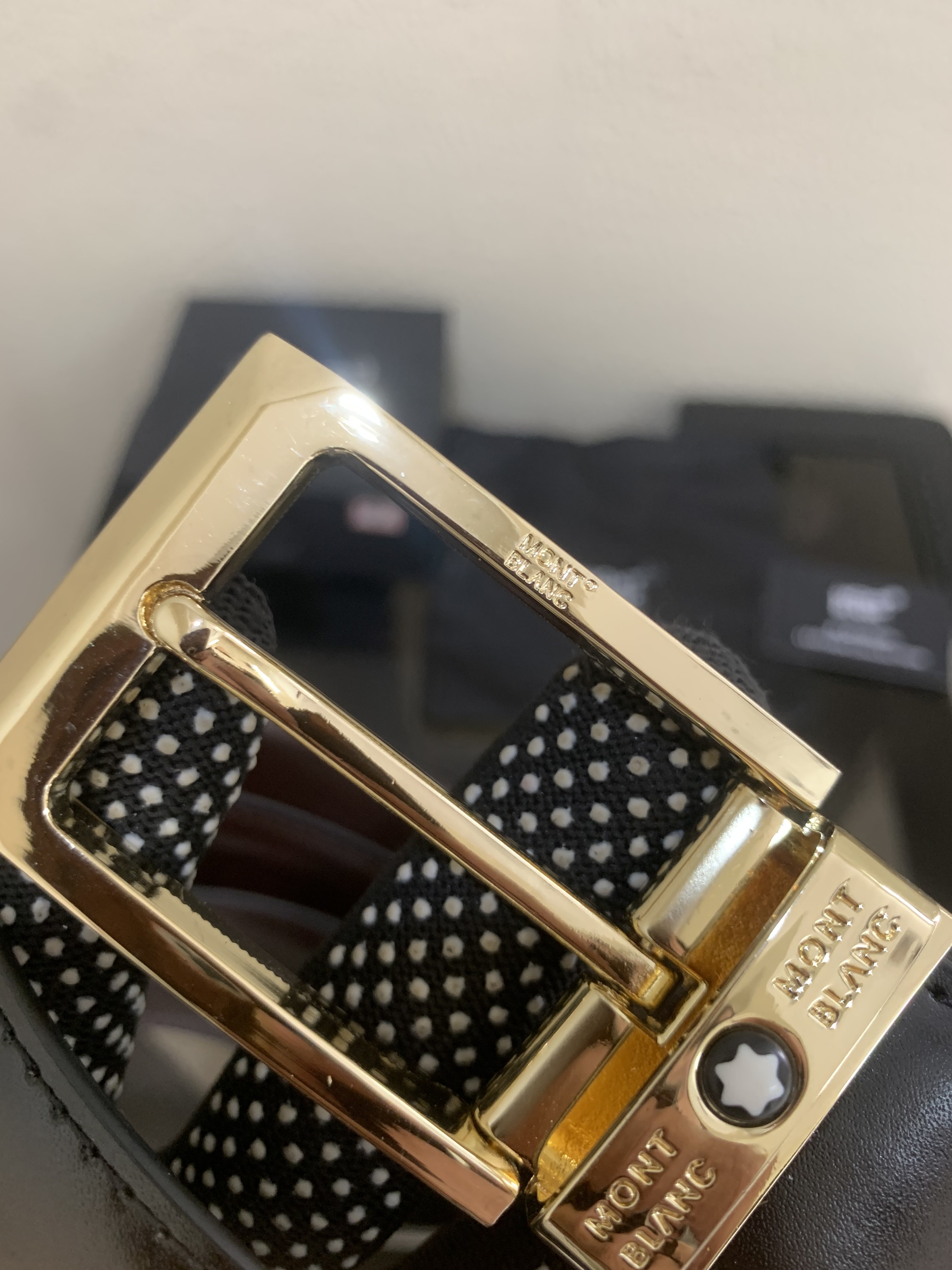 12 MONT BLANC GOLDEN BLACK PREMIUM QUALITY BELT WITH BOX