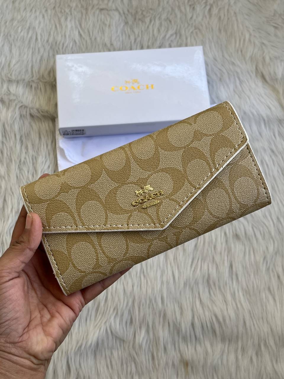 Coatch_126_AP_Long_Flap_Wallet_With_OriginalBox_DustCover