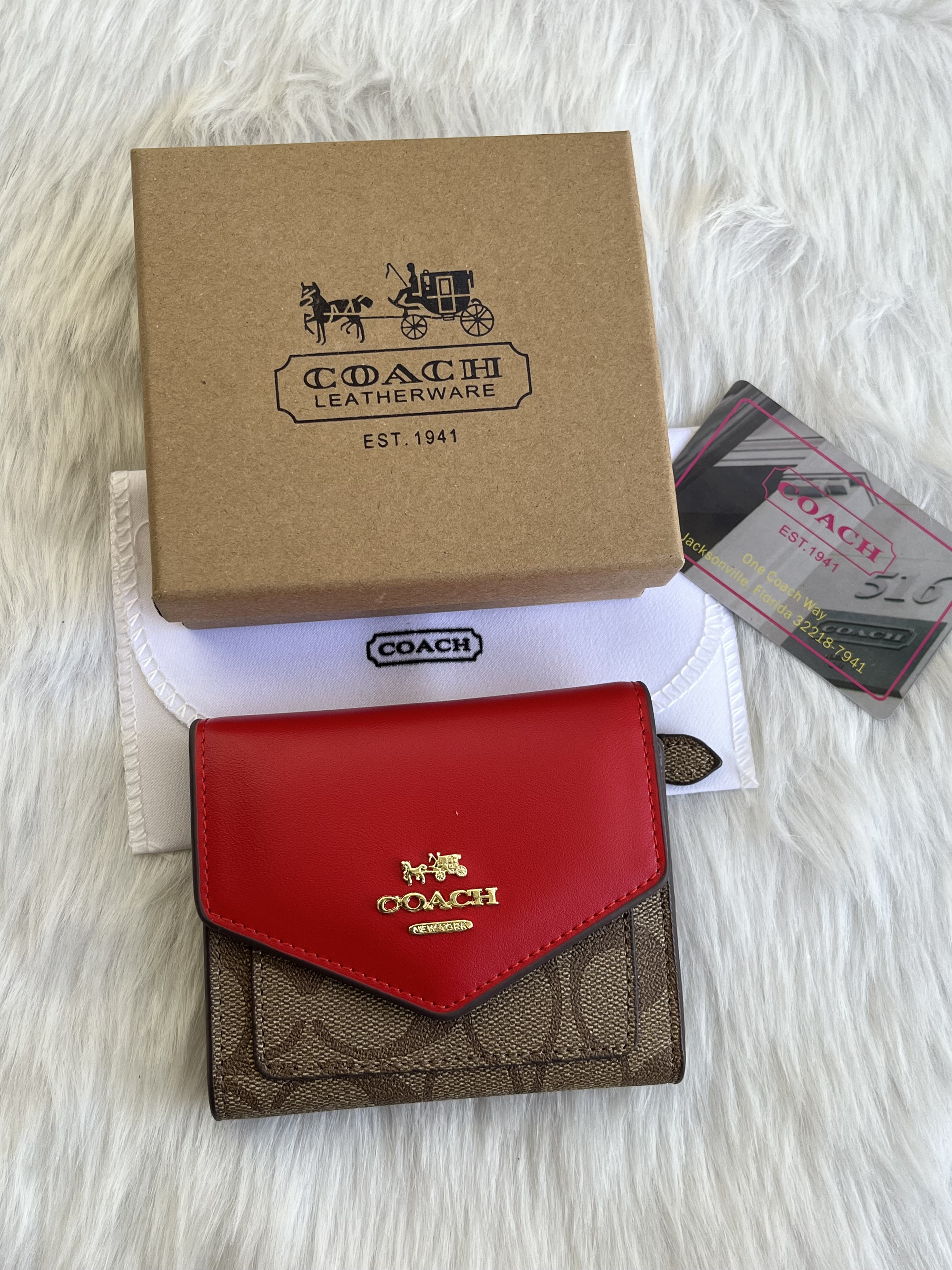 Coatch_118_3Fold_Wallet_With_OriginalBox_DustCover_Card
