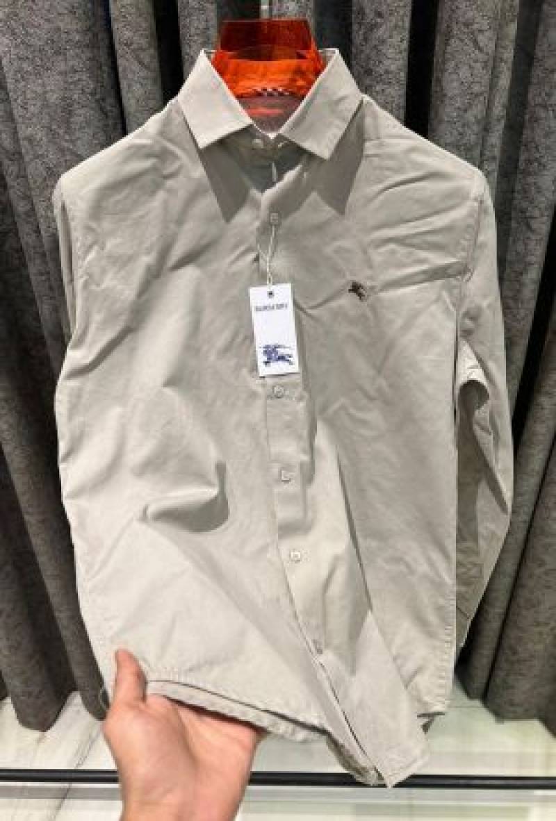 BURBERY IMPORTED STORE ARTICLE SHIRT