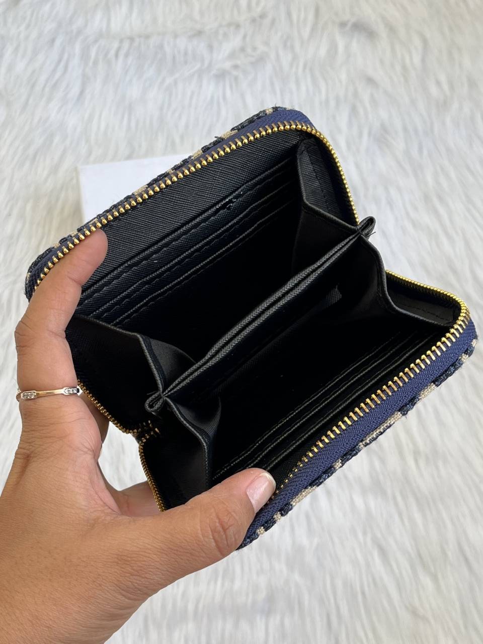 Diyor_106_black_Mini_Zippy_Wallet_With_OriginalBox