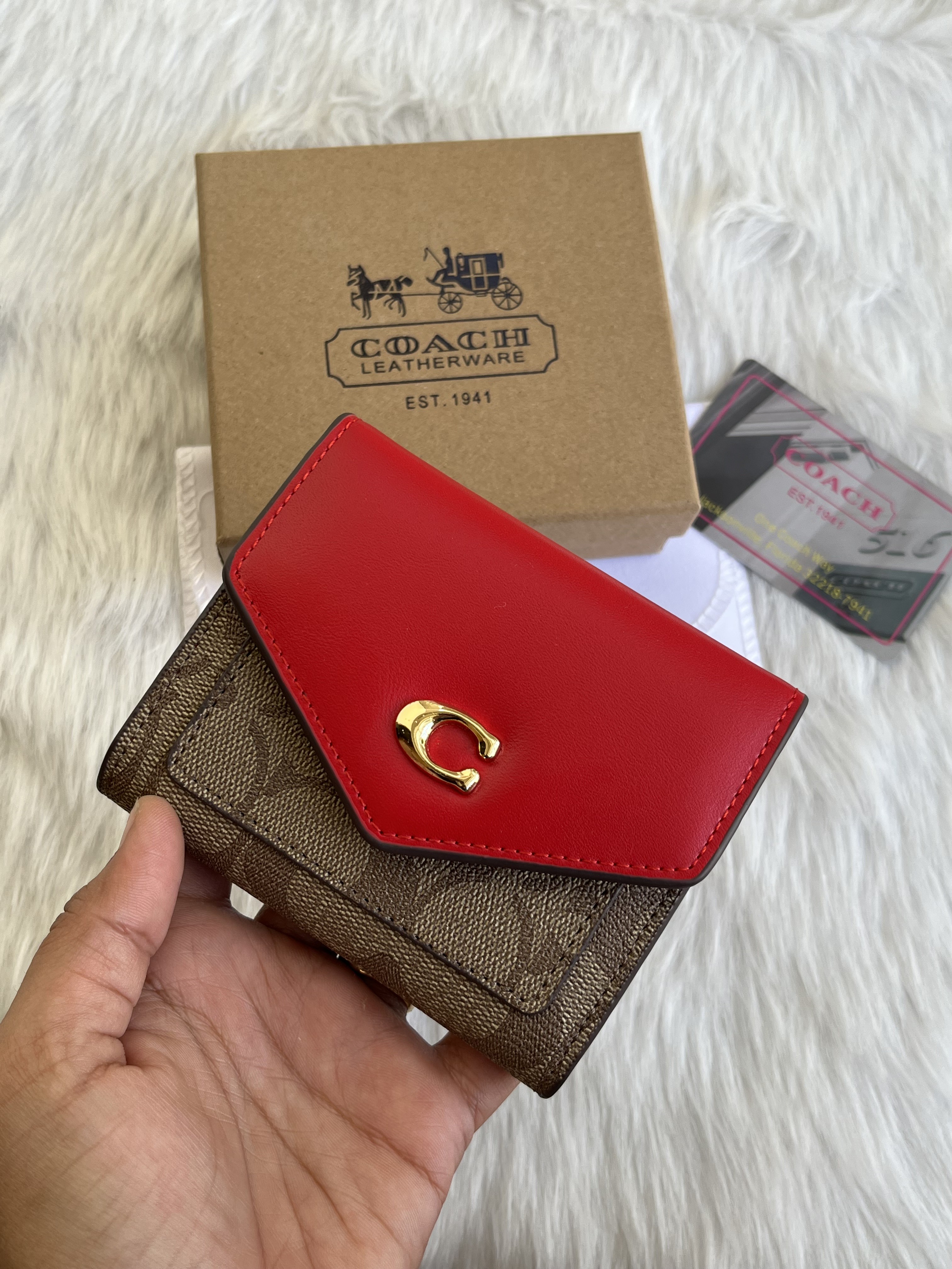 Coatch_116_3_Fold_Wallet_With_OriginalBox_DustCover_Card