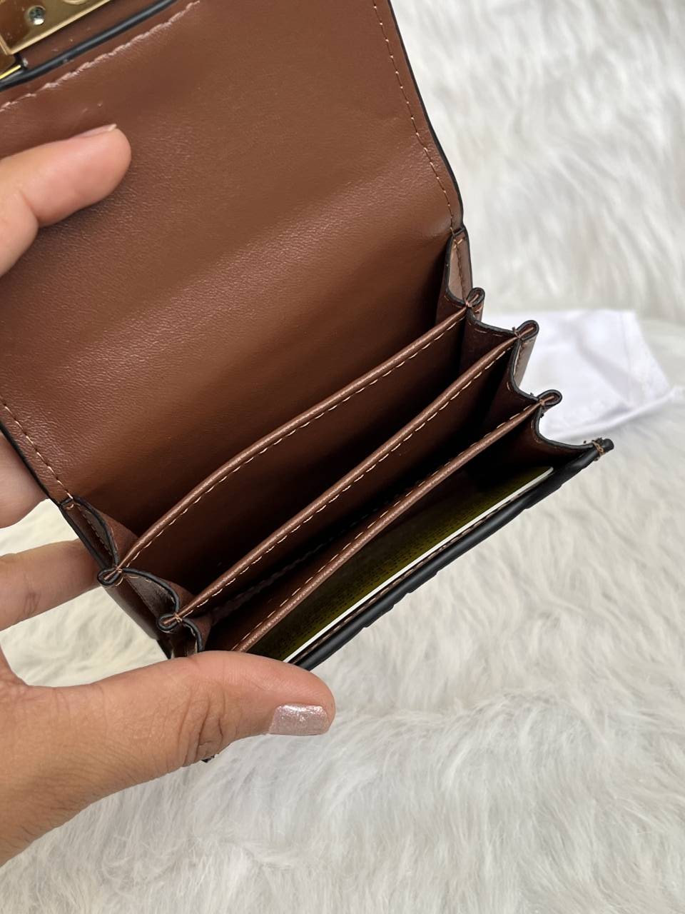 Fendy_F1_Woman_Wallet_With_OriginalBox_DustCover_Brandcard