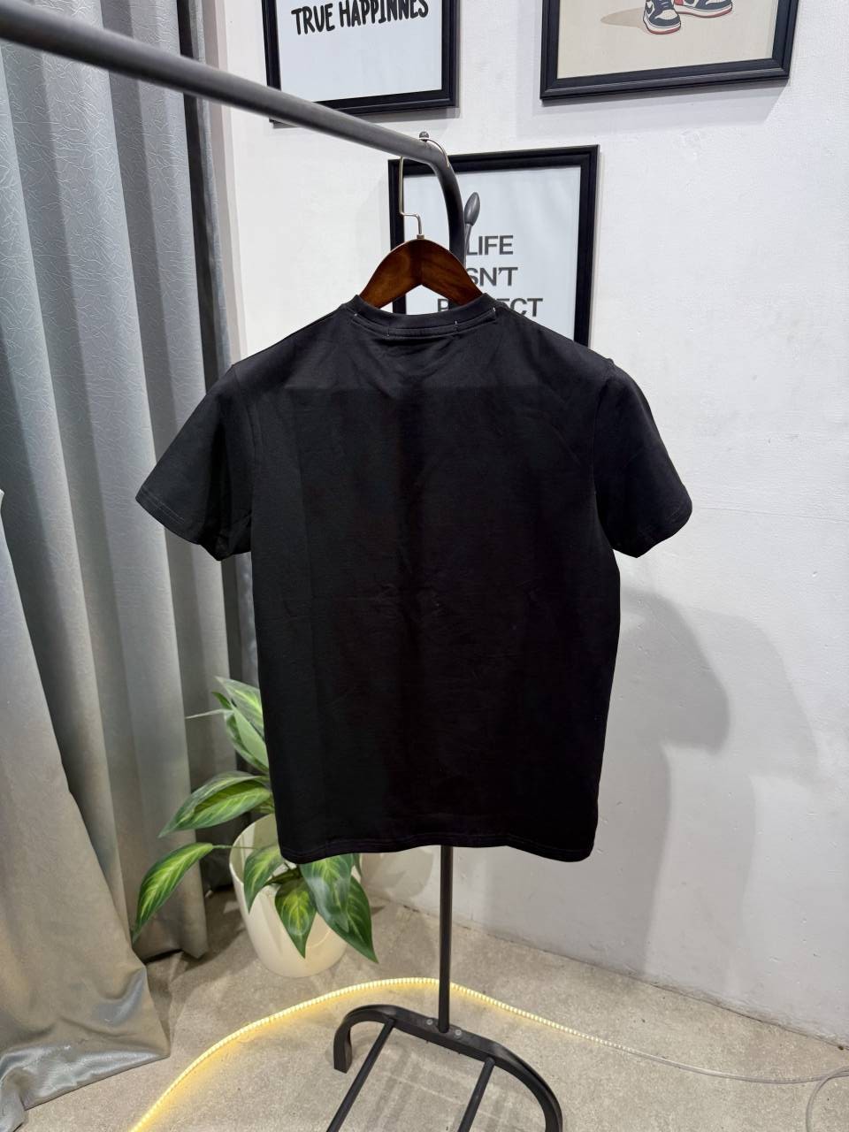 Calvin klei imported round neck tshirt black