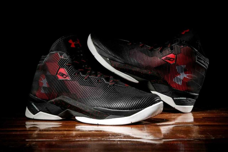 Underr Armour Curry 2.5 Bred Elemental 2607