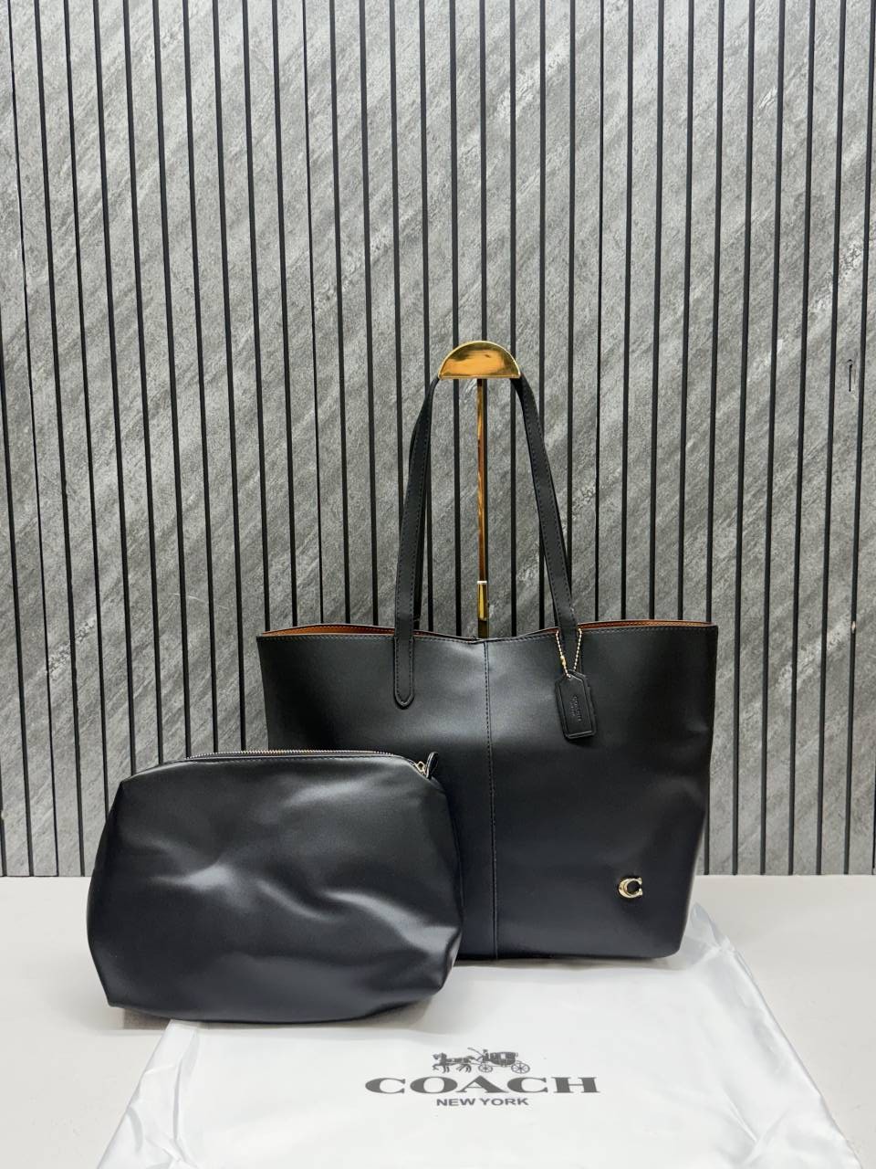 Coach Black North Tote With DustCover & Pouch