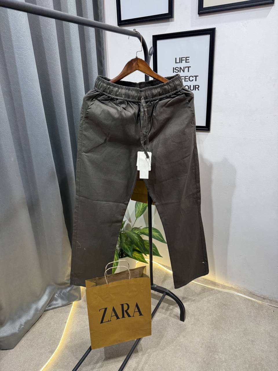 Zarra Summer imported linen trouser olive