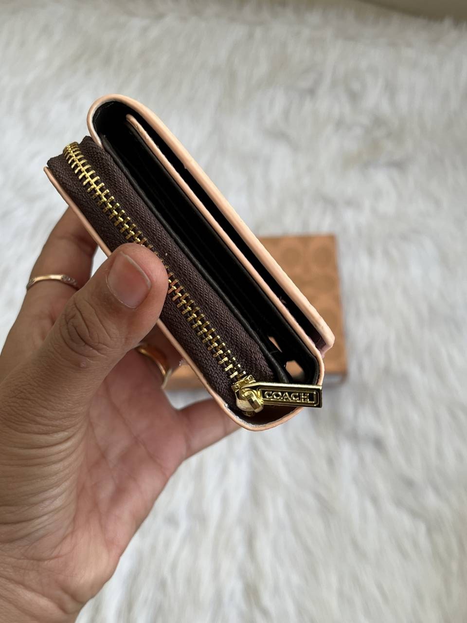 Coatch_116_Coffee_Trifold_Wallet_With_OriginalBox_DustCover_Premium