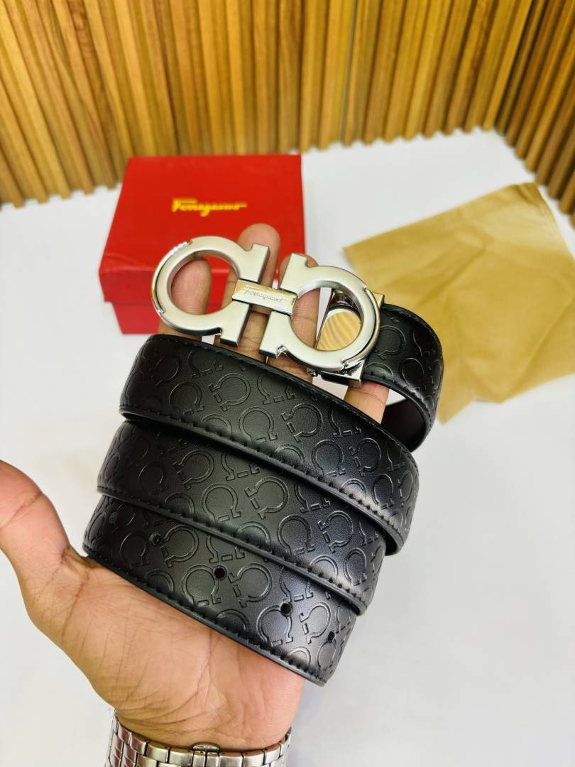 44 SF SALVATORE FERAGAMO PREMIUM QUALITY BELT