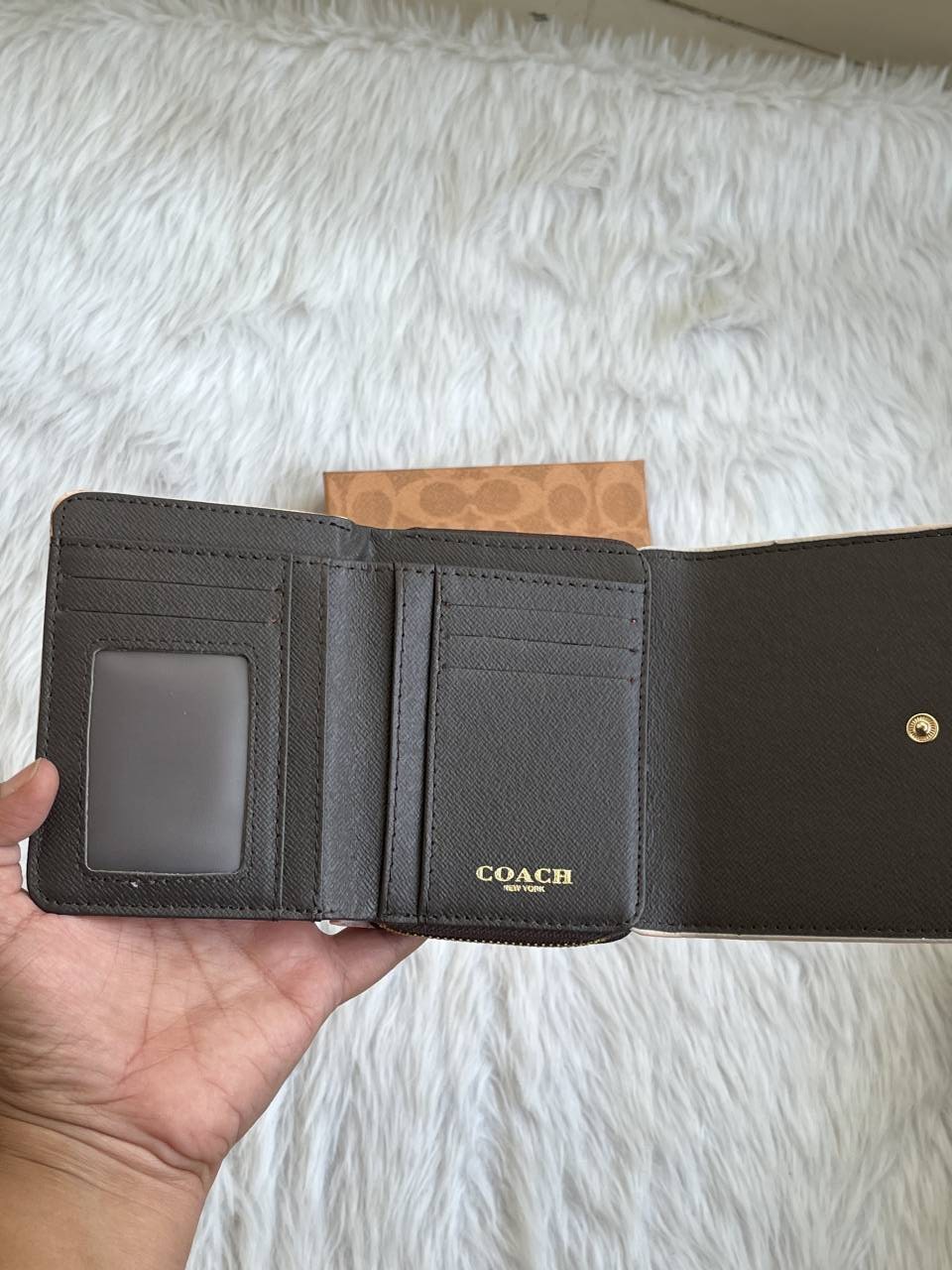 Coatch_116_Coffee_Trifold_Wallet_With_OriginalBox_DustCover_Premium