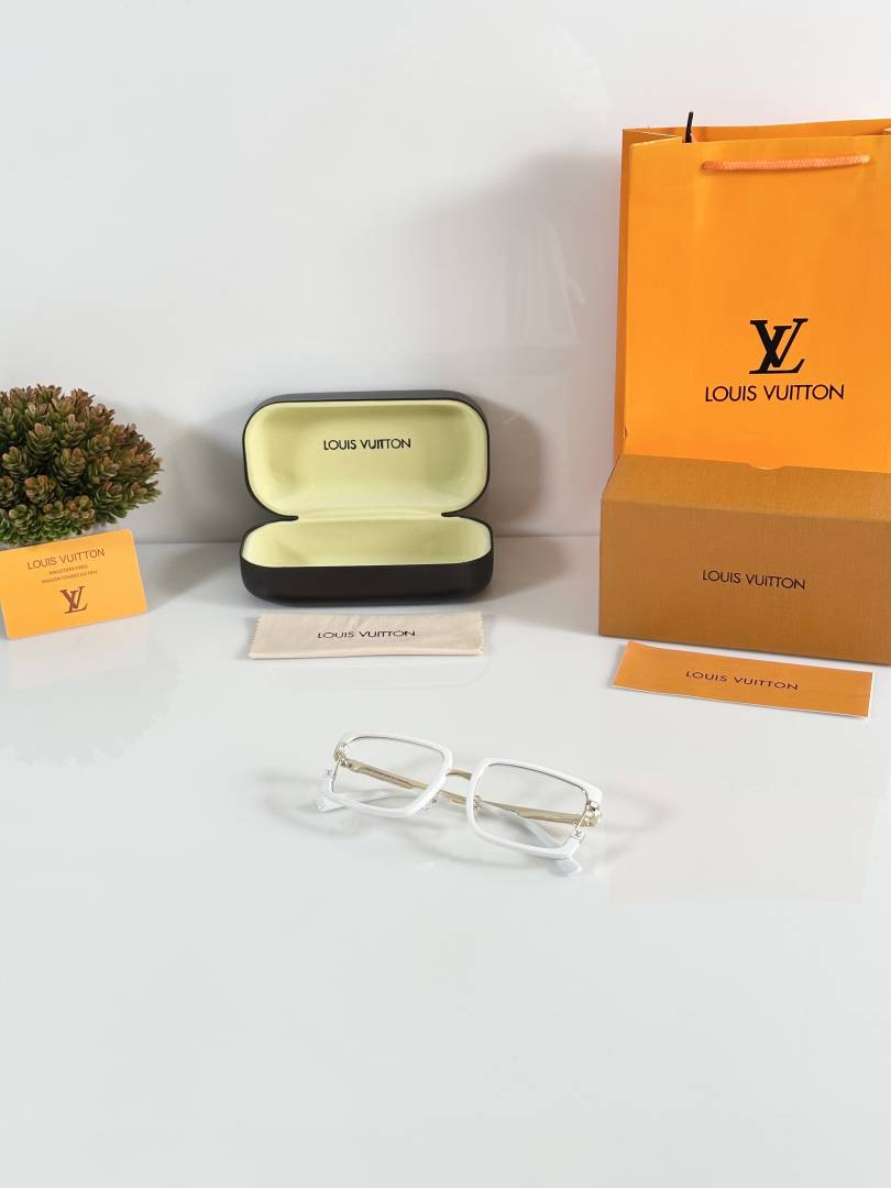 Loius Vutton_7295_Gold_White_Frame