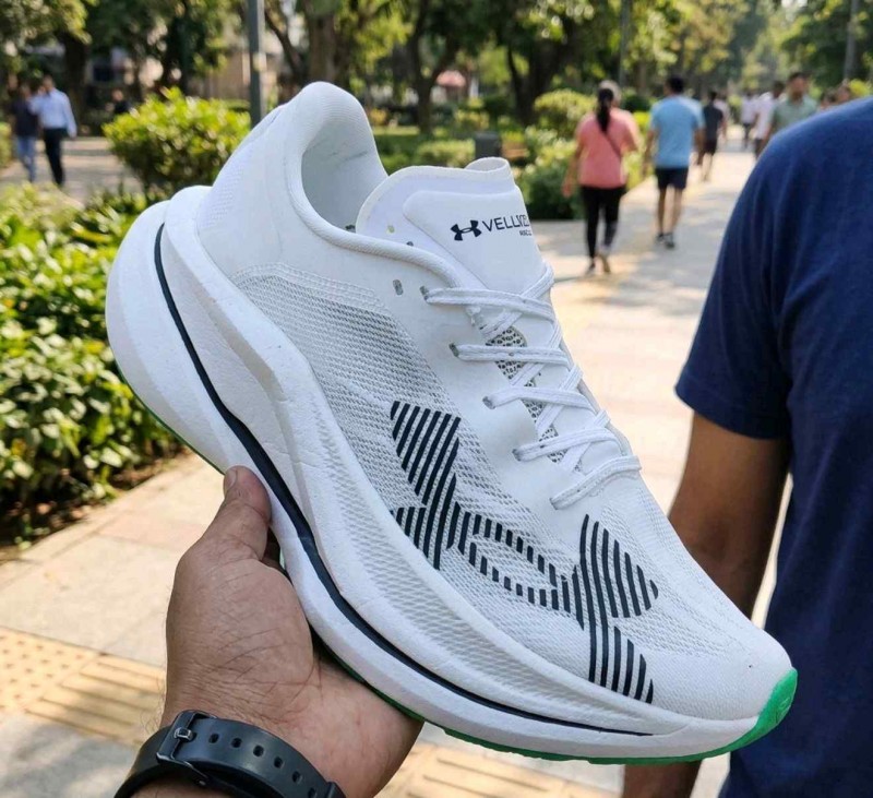 Underr Armour Velociti Elite 3 White 2626