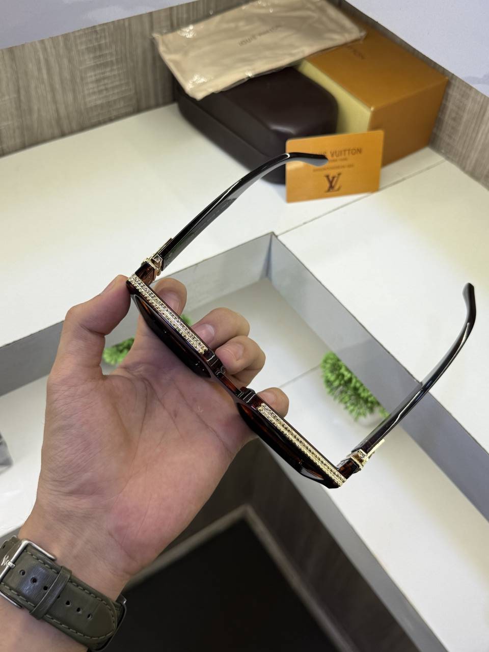 Loius Vutton 65N Sunglass