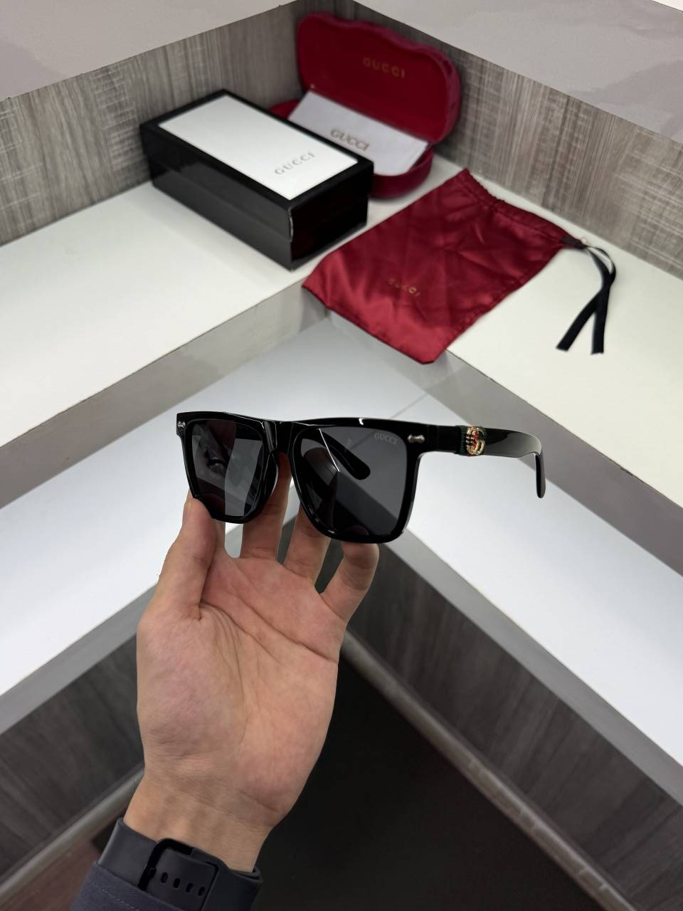 Guchi 1390 Premium sunglass (Glossy Black)