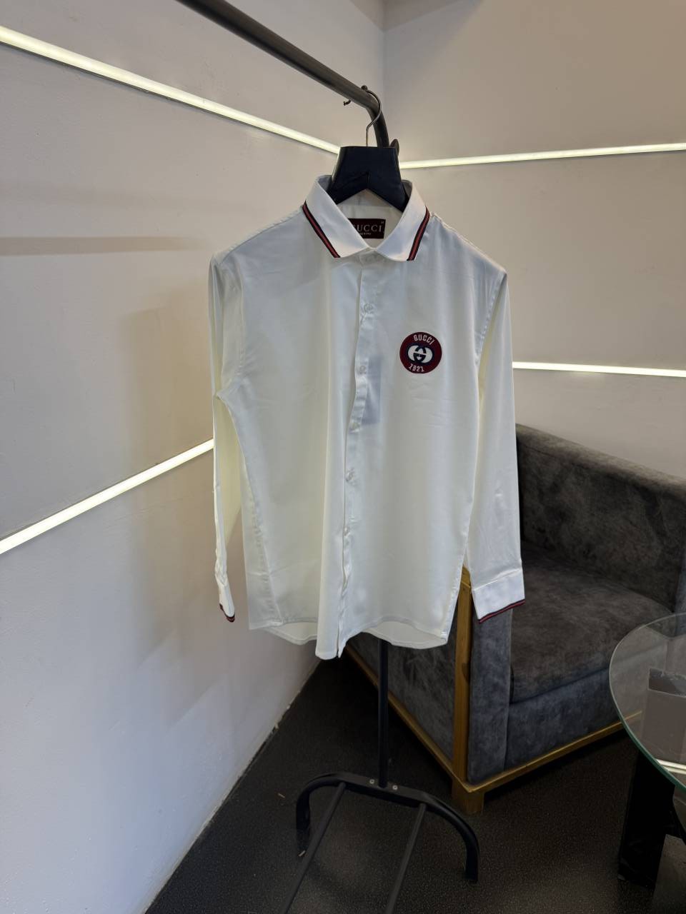 Gucci Imported box pack shirt with embroidery logo on chest White