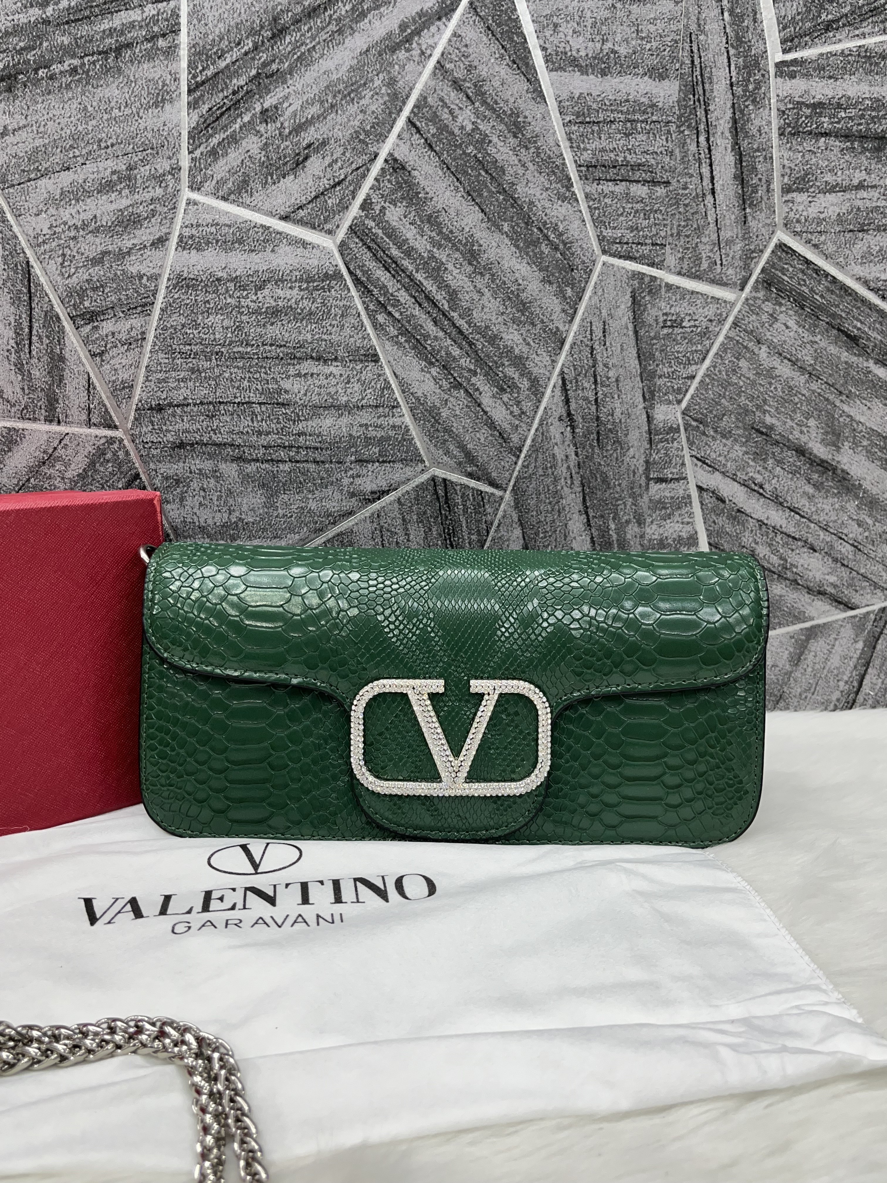 Valentino_V_Loco_Croccskin_Premium_Green