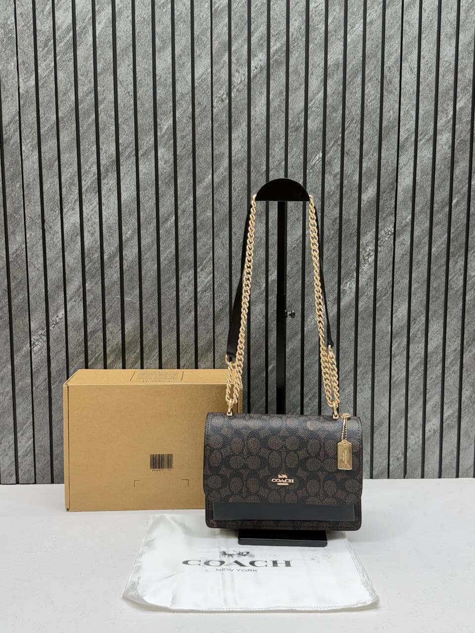 Coacch Klare Coffee Black Highend ShoulderBag With OriginalBox & DusTCover Metal Tag