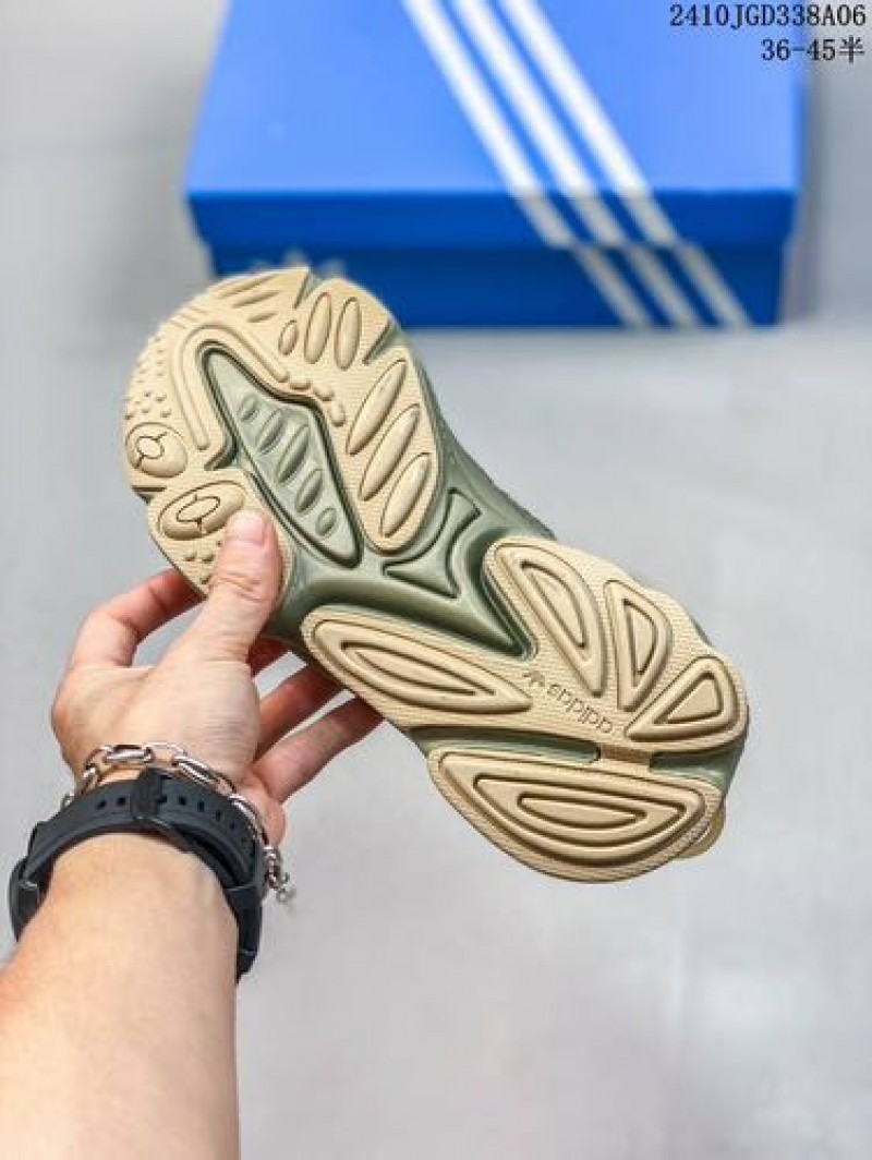 ADIDDAS OZWEEGO OLIVE GREEN