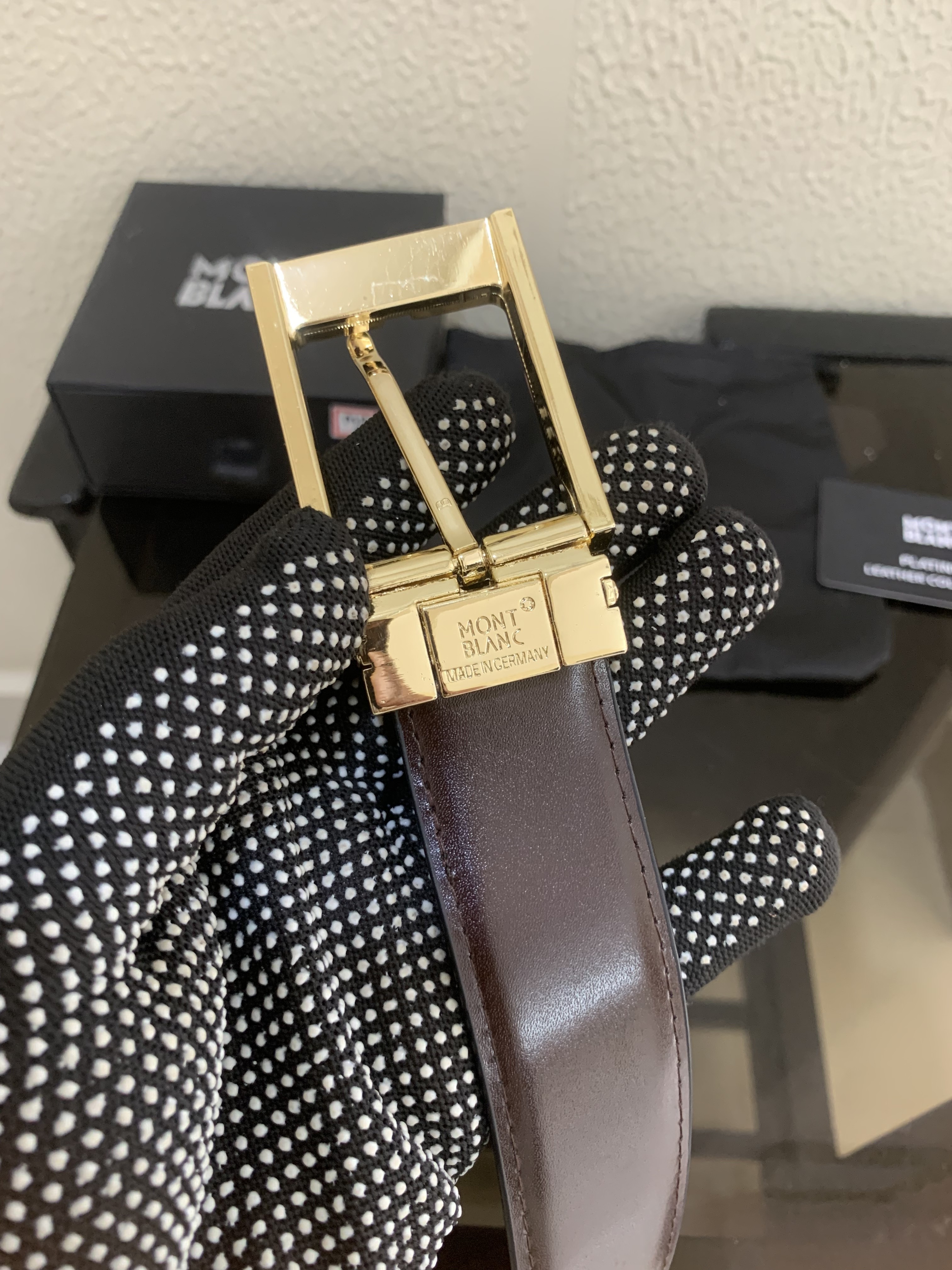 12 MONT BLANC GOLDEN BLACK PREMIUM QUALITY BELT WITH BOX