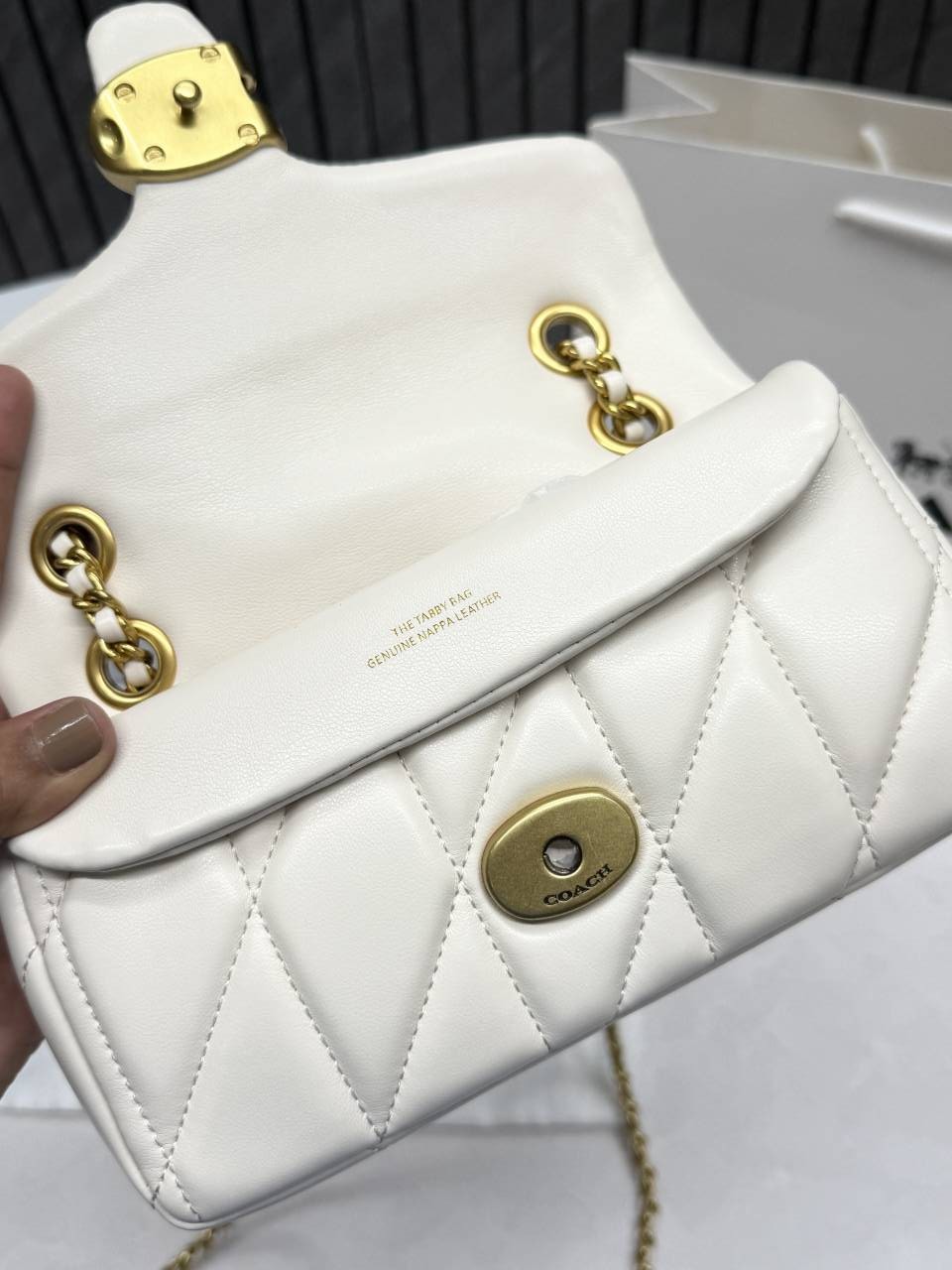 Coacch CB Tabby 20 With Cherry Charm Highend Quilted Leather ShoulderBag With Original CherryCharm Box & CarryBag