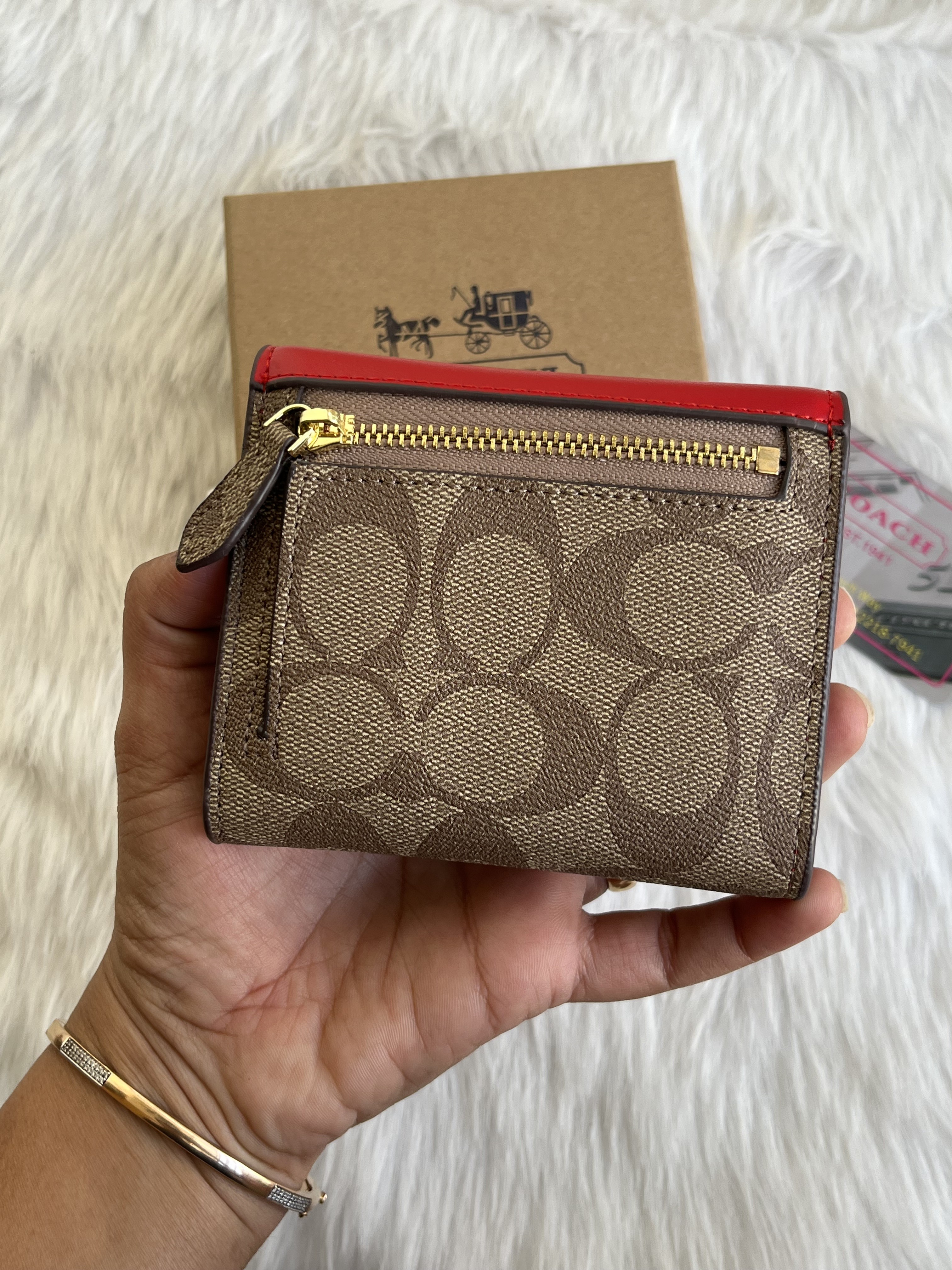 Coatch_118_3Fold_Wallet_With_OriginalBox_DustCover_Card