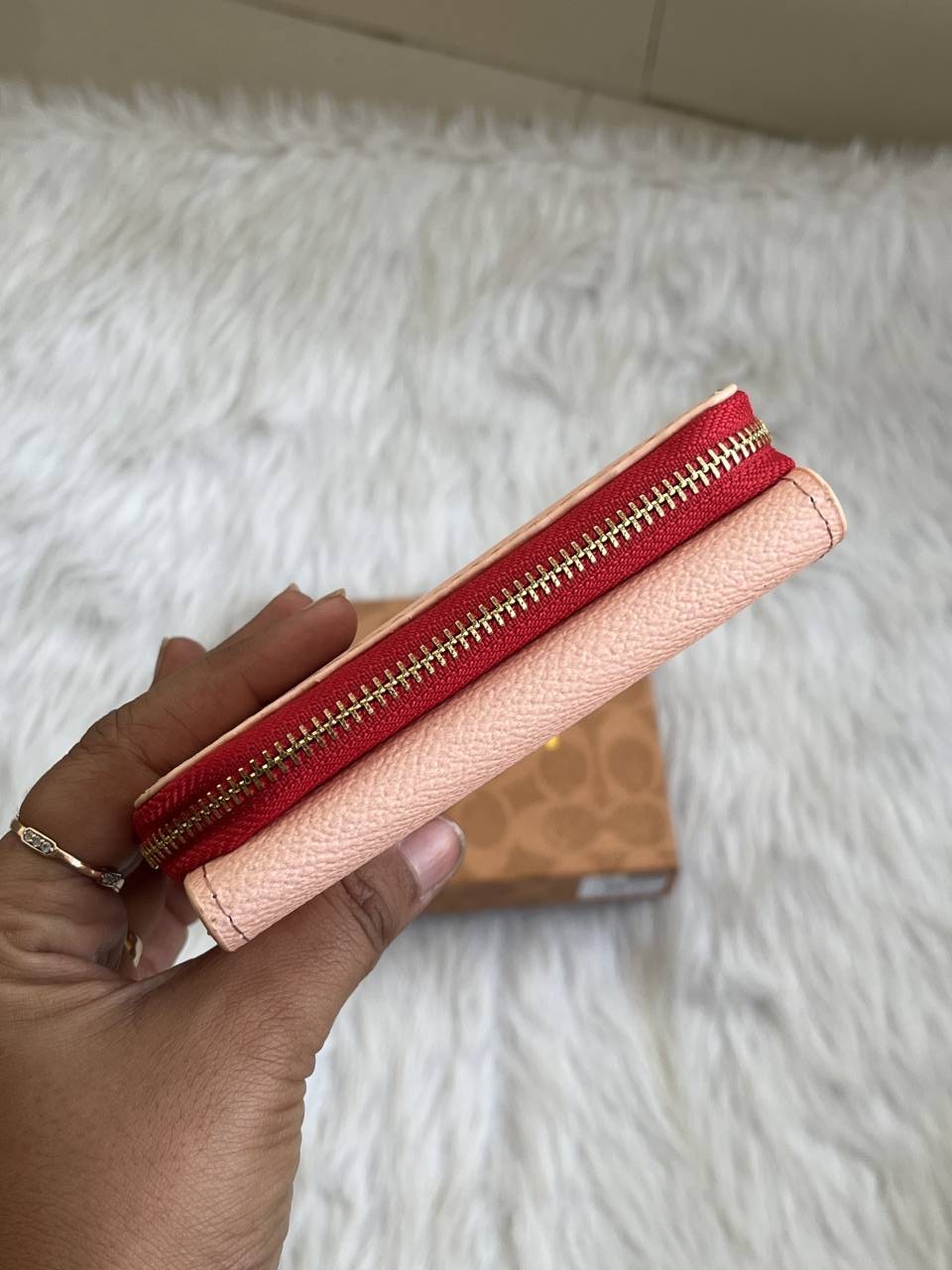 Coacch_116_Pink_Trifold_Wallet_With_OriginalBox_DustCover_Premium