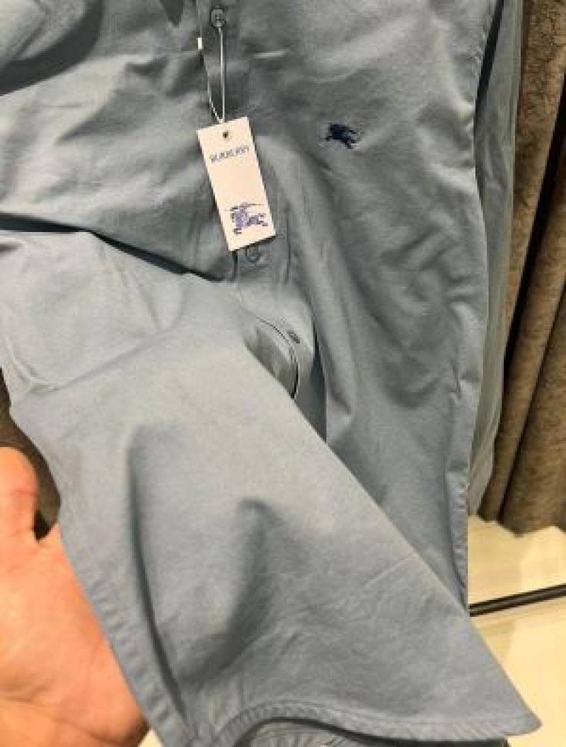 BURBERY IMPORTED STORE ARTICLE SHIRT