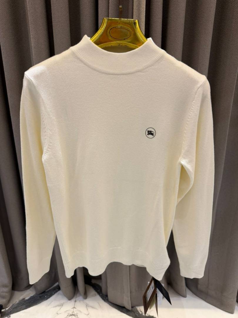 Burbery Chest Logo Sweatshirt Cream