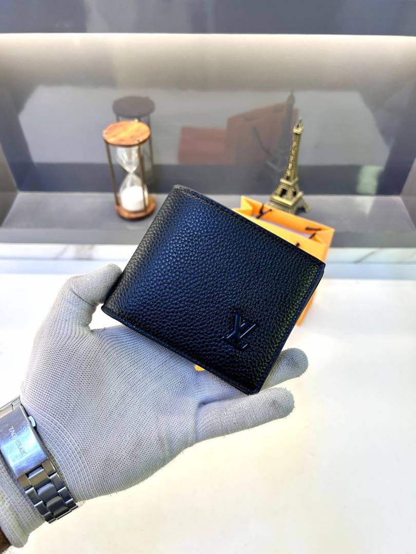 Louis Vuitton Black Premium Quality Wallet Fa 633