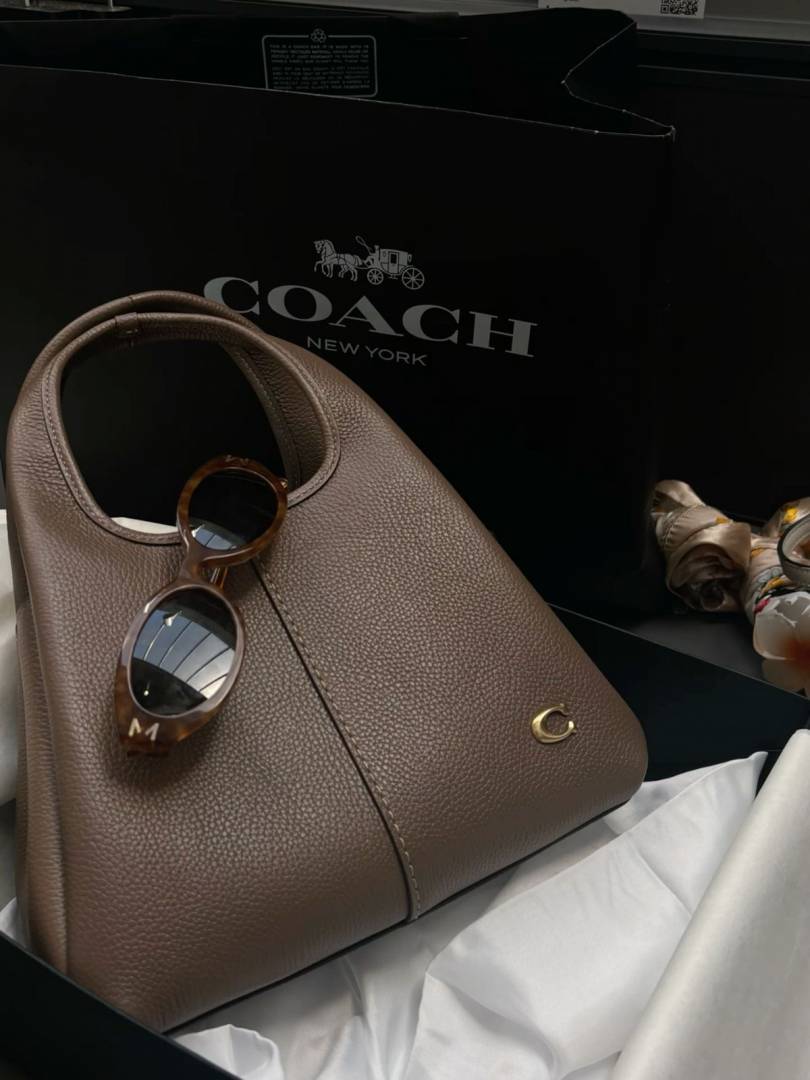 Coacch Lana 23 Khakhi With OriginalBox DustCover LongBelt