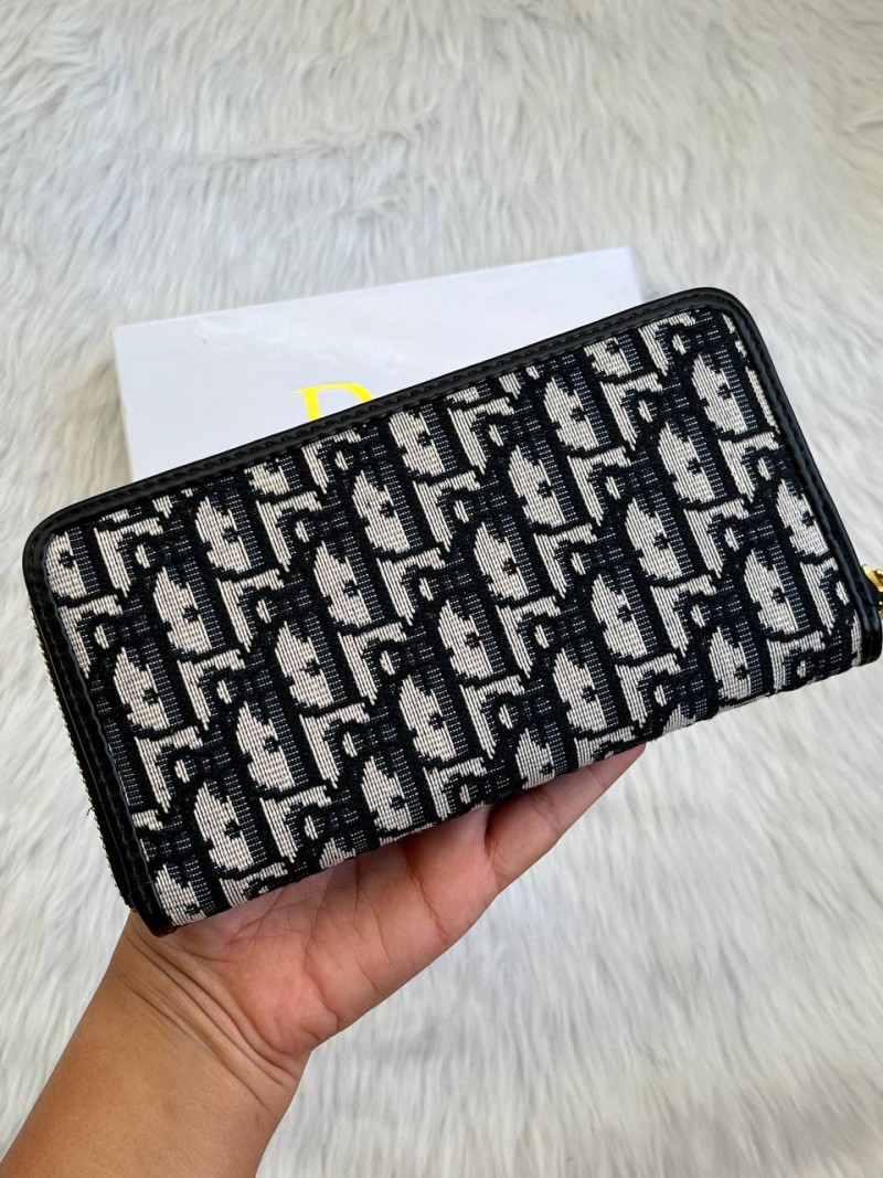 Diyor_85-1_Black_Zippy_Wallet_With_OriginalBox