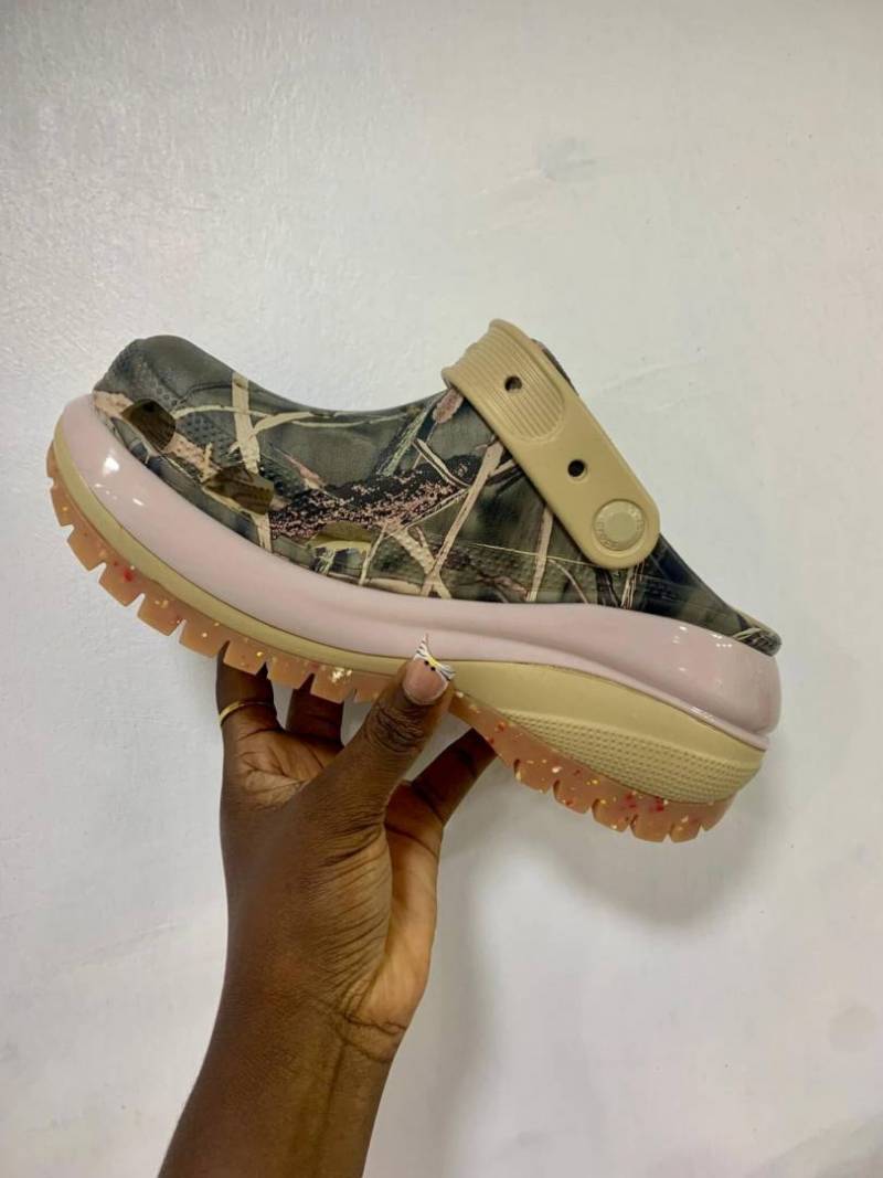 WMN Croccss MEGA CRUSH COLORDIP CLOG Khaki FOR Her