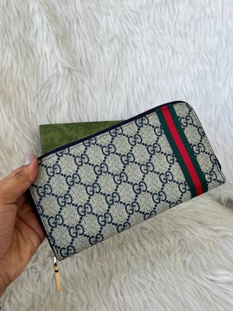 Guchi_152_Zippy_LongWallet_With_OriginalBox