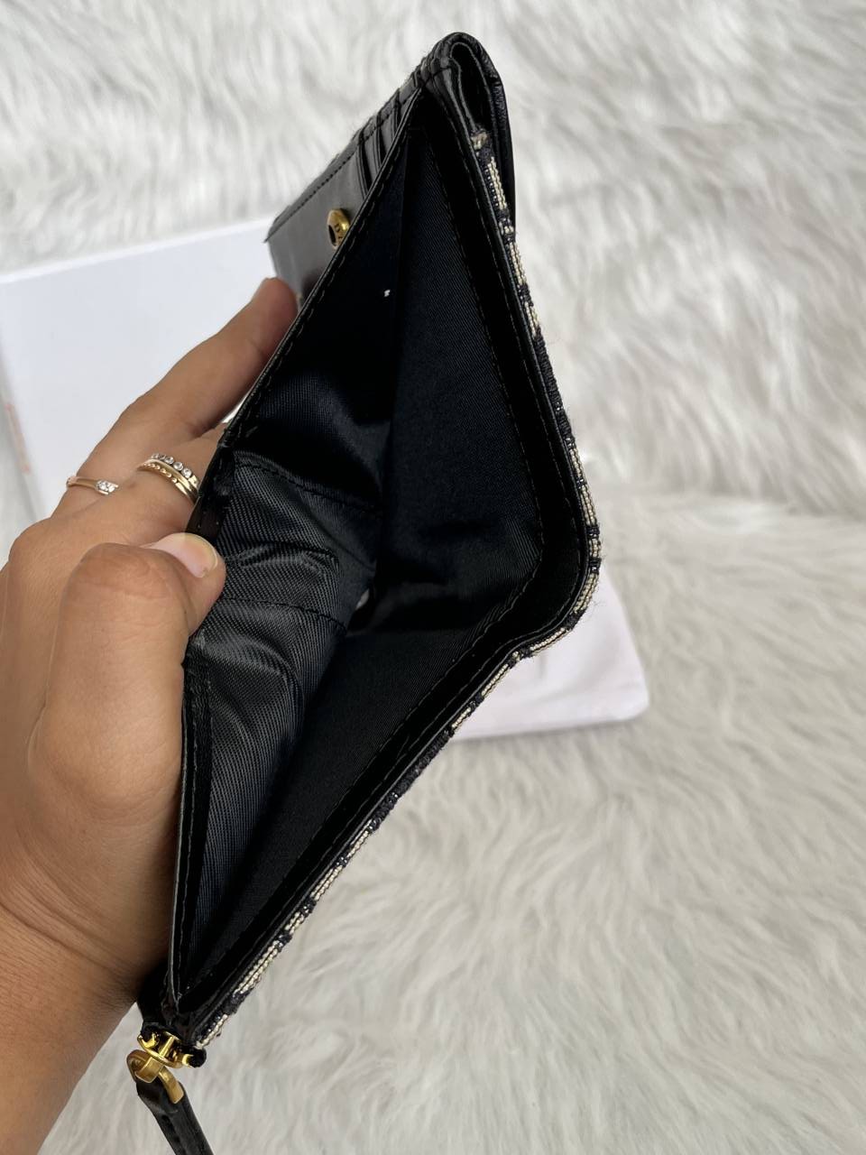 Diyor_D2_Montaigne_Premium_Highend_TwoFold_Wallet_With_OriginalBox_DustCover