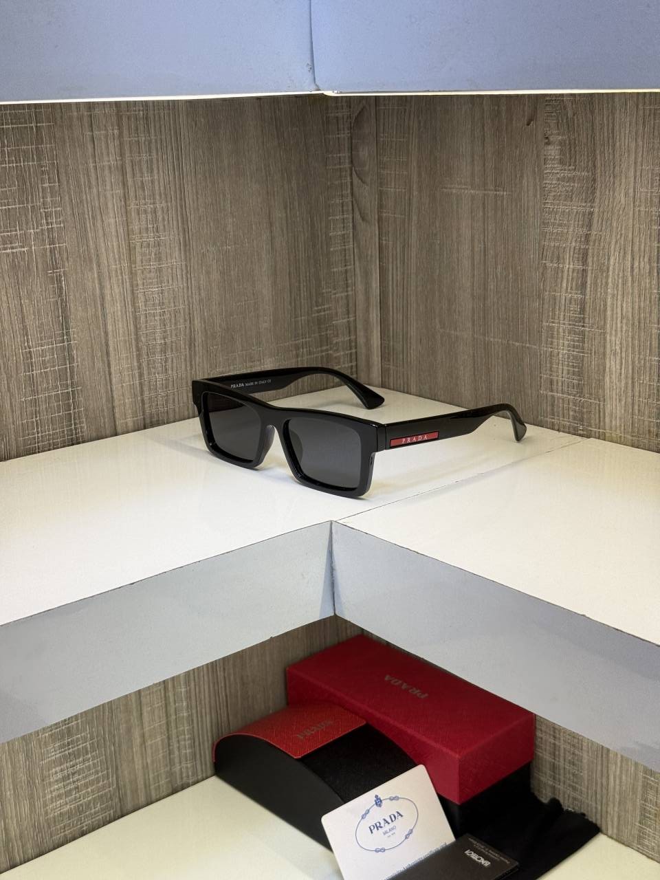 Prad  3464 Sunglass (Glossy)
